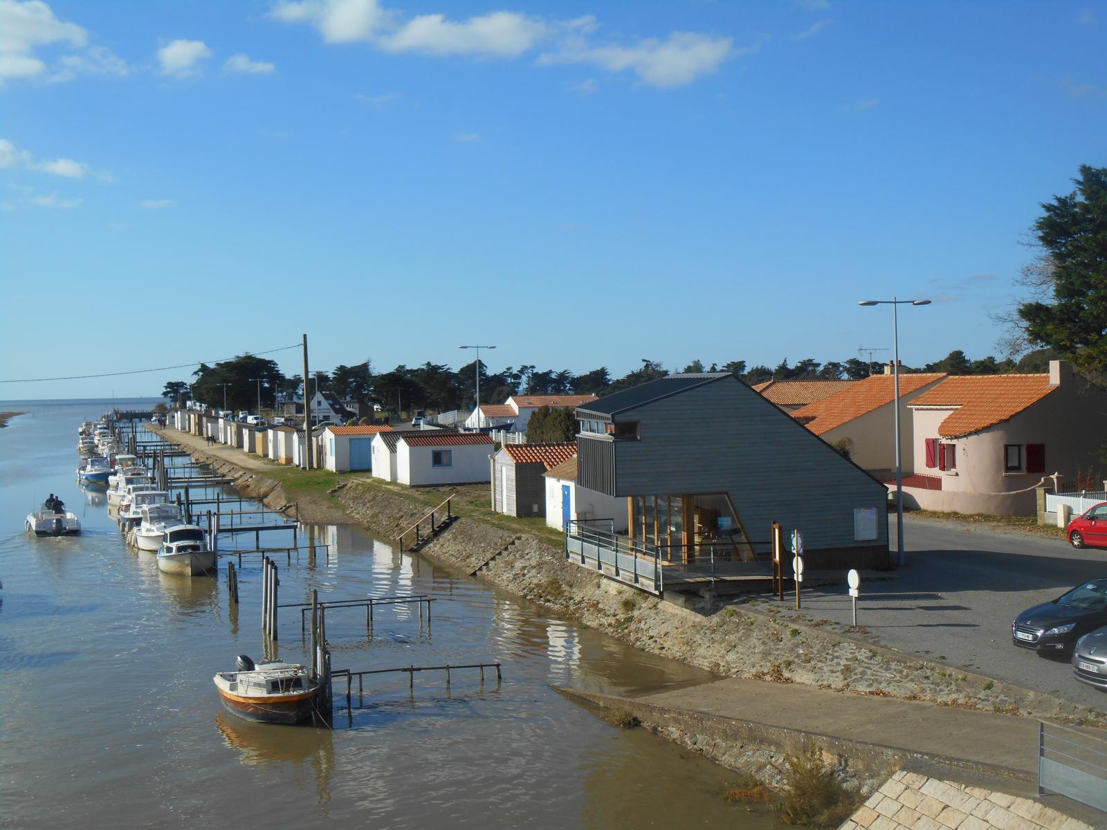 La vue des maisons du port ( Les Moutiers en Retz )
